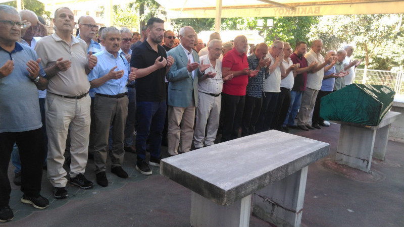 Ertekin Ailesi Yasta