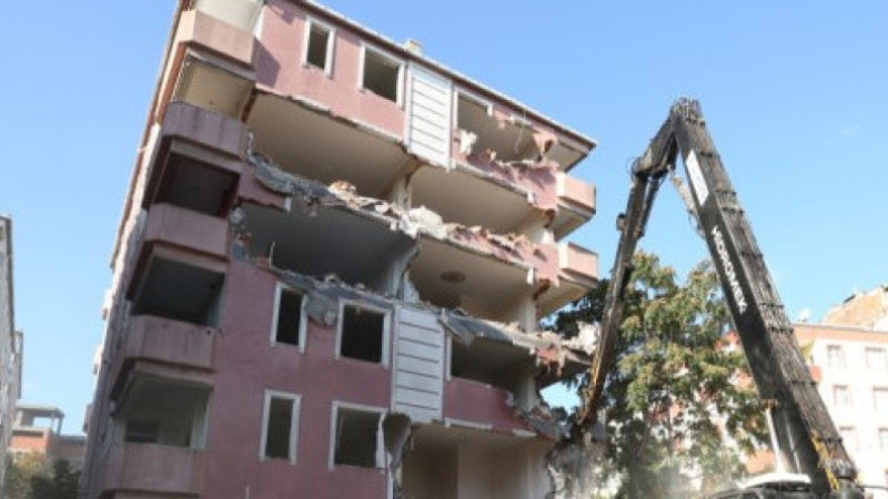 Bina yıkımlarda oluşan zararı kim öder?