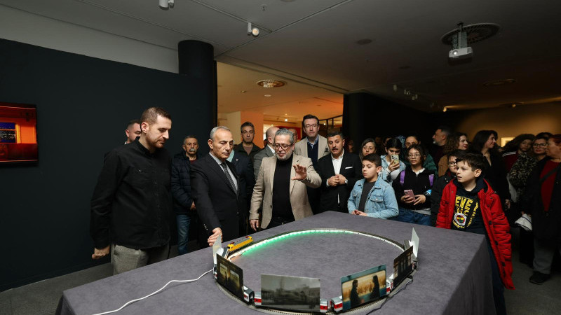 Küçükçekmece’de “Fijital kapılar” sergisine yoğun ilgi