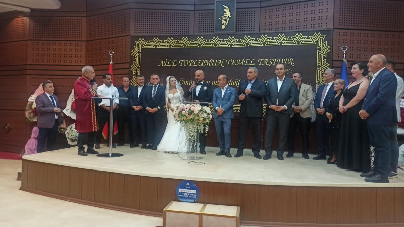 Siyasi Yol Arkadaşlığını Hayat Arkadaşlığına Dönüştürdüler